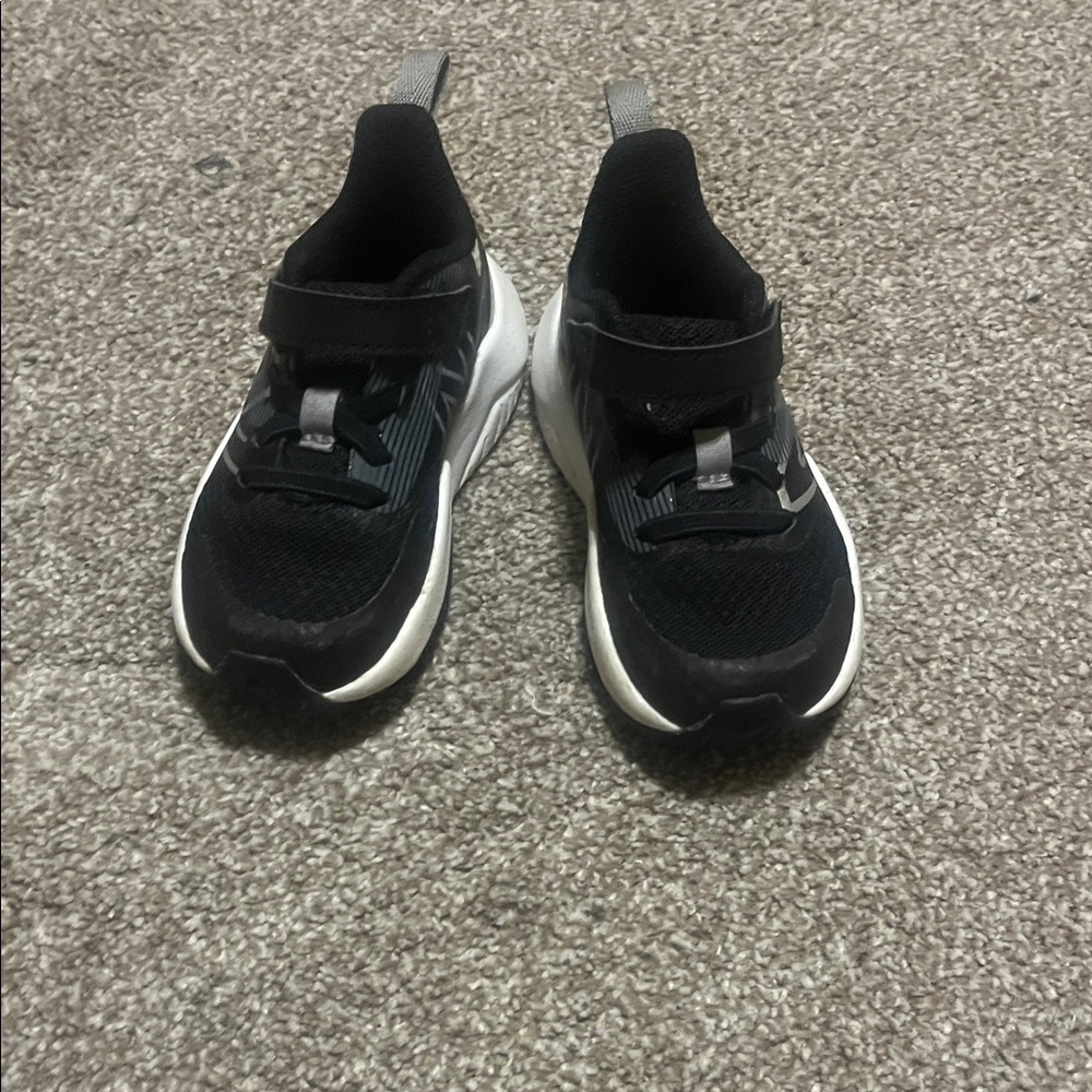 New Balance baby/toddler Black and Gray Sneakers